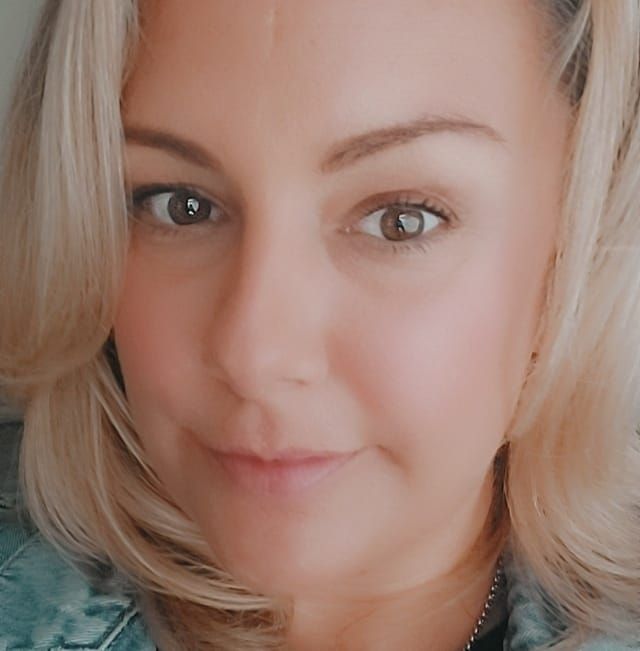 Ella_10